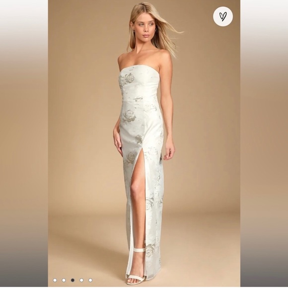 NWT Lulu’s Cultivated Love White Floral Jacquard Strapless Maxi Dress, Size M - Picture 3 of 10